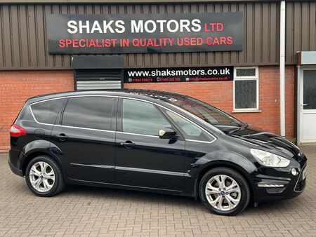 FORD S-MAX 2.0 TDCi Titanium Euro 5 5dr