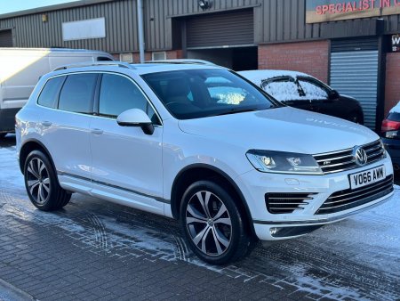 VOLKSWAGEN TOUAREG 3.0 TDI V6 BlueMotion Tech R-Line Tiptronic 4WD Euro 6 (s/s) 5dr